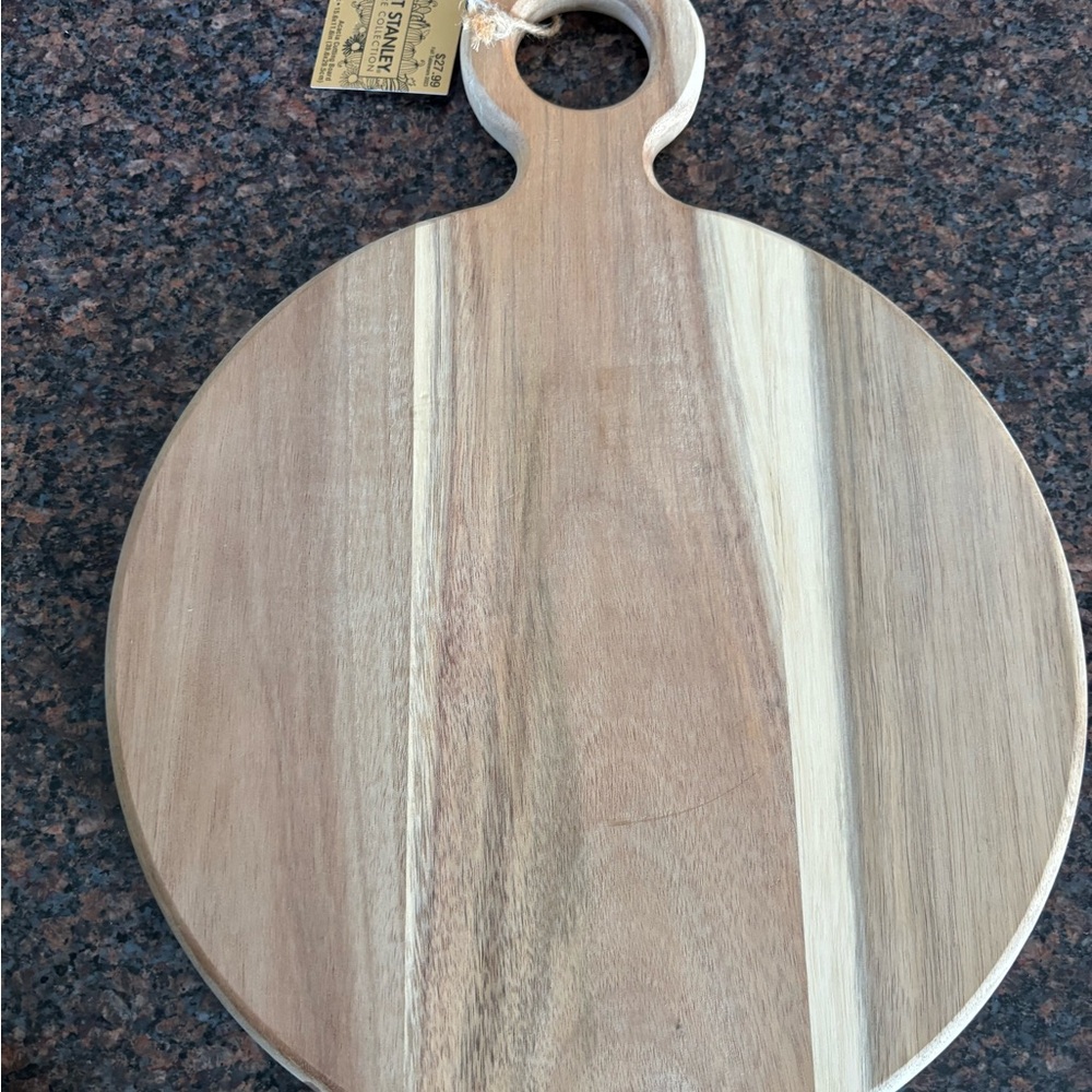 Wooden Cutting Board with Handle